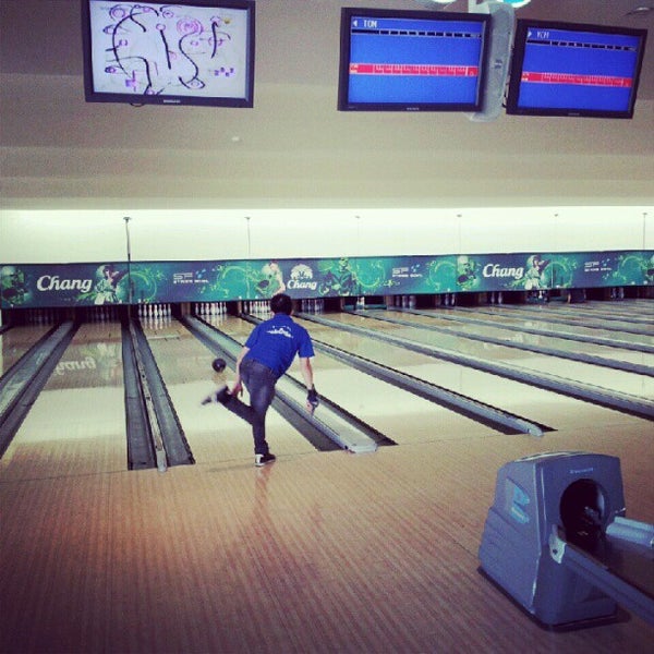 SF Strike Bowl (เอส เอฟ สไตรค์ โบว์ล) 4 tips from 393 visitors