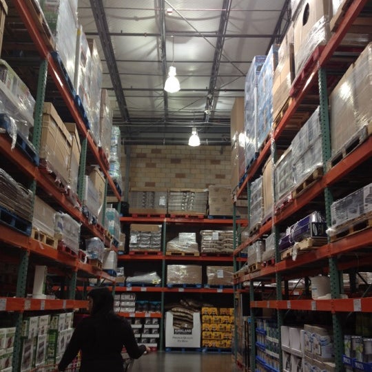 Costco Marina del Rey'de İndirimli Depo Mağazası