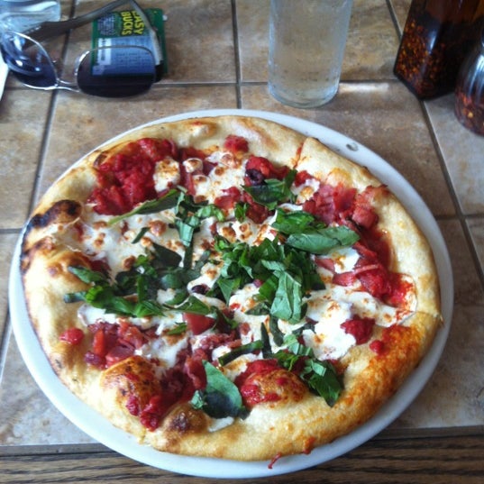 Das Foto wurde bei Pizza No. 17 von M. G. S. am 6/29/2012 aufgenommen