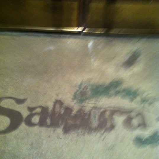 Снимок сделан в Sakura Japanese Restaurant пользователем Danny F. 5/21/2012