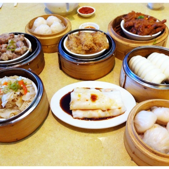 China Pearl Chinese Restaurant in Quincy