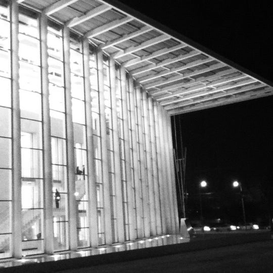 2/8/2012 tarihinde Benjamin A.ziyaretçi tarafından Valley Performing Arts Center (VPAC)'de çekilen fotoğraf