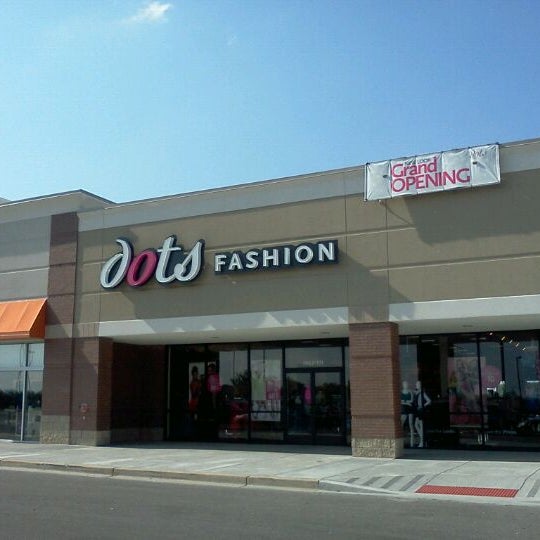Dots Fashions Clothing Store in Memphis