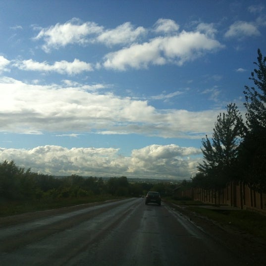 Певческое поле подольск. Футбольное поле гарнизон остафьево. Жарково поле подольск. Подольский футбольный стадион. Подольское поле.