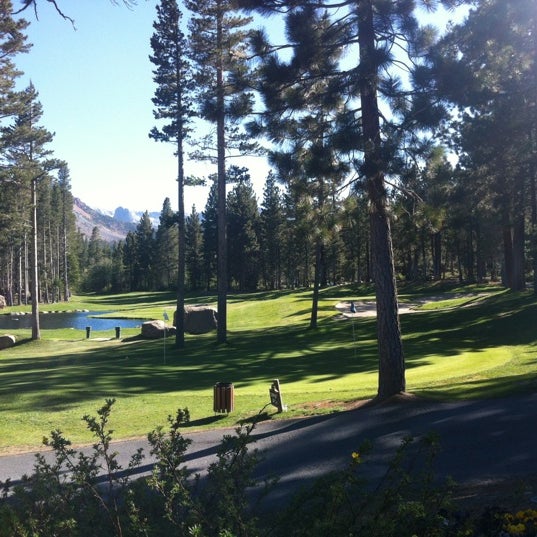 รูปภาพถ่ายที่ Sierra Star Golf Course โดย Gaël เมื่อ 6/30/2012