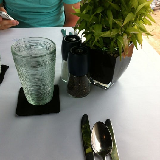 7/7/2012 tarihinde Anton M.ziyaretçi tarafından Privilege Restaurant &amp; Bar'de çekilen fotoğraf