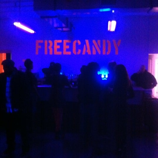 Foto tirada no(a) Free Candy por Christian N. em 3/11/2012