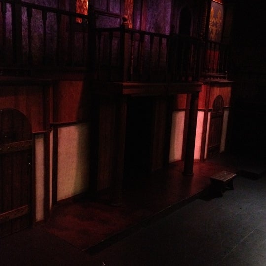 รูปภาพถ่ายที่ Shakespeare Tavern โดย Terrence B. เมื่อ 3/28/2012