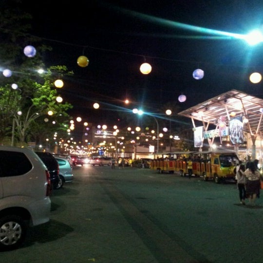 Pakuwon Kejawan Putih Tambak Surabaya