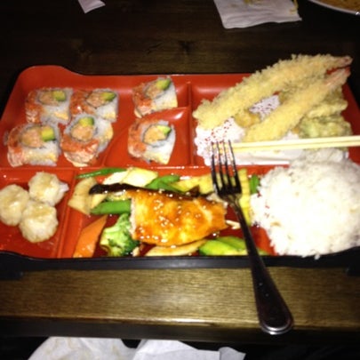 7/21/2012 tarihinde Peter B.ziyaretçi tarafından Ichiban Sushi Bar &amp; Hibachi'de çekilen fotoğraf