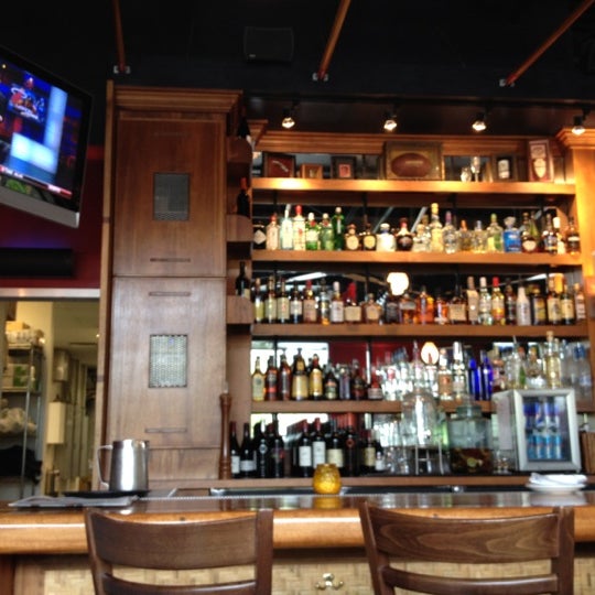 Duke's Seafood & Chowder Downtown Kent 240 W Kent Station St