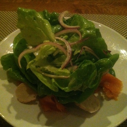 Foto scattata a Twelve Restaurant da 🎯Eric💀 . il 3/15/2012