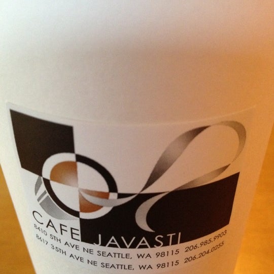 รูปภาพถ่ายที่ Cafe Javasti โดย Jesse W. เมื่อ 2/29/2012