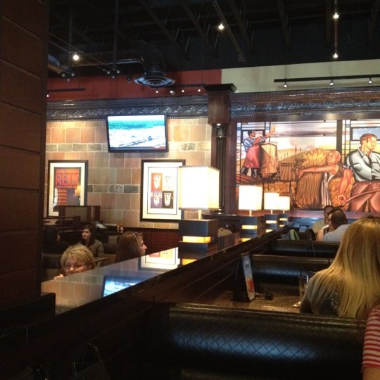 7/14/2012 tarihinde Donna Brown @.ziyaretçi tarafından BJ&#39;s Restaurant &amp; Brewhouse'de çekilen fotoğraf