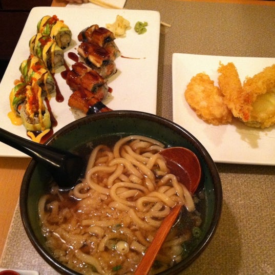 4/14/2012 tarihinde Keika J.ziyaretçi tarafından Sushi Tei'de çekilen fotoğraf