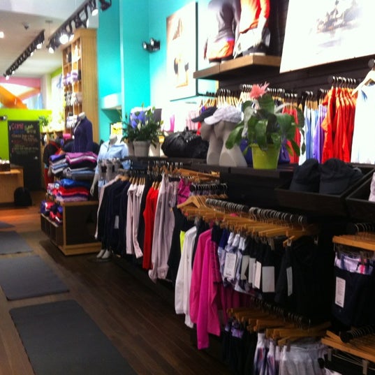 lululemon boca mall