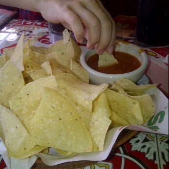 Photo taken at Chili&#39;s Grill &amp; Bar by Melody C. on 3/11/2012