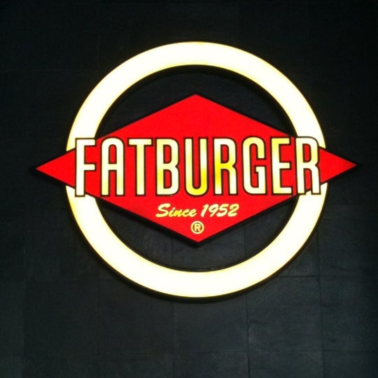 Photo taken at Fatburger by MJ Datu P. on 2/19/2012