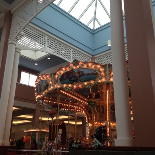 Photos at Pembroke Lakes Mall Shopping Mall in Pembroke Pines