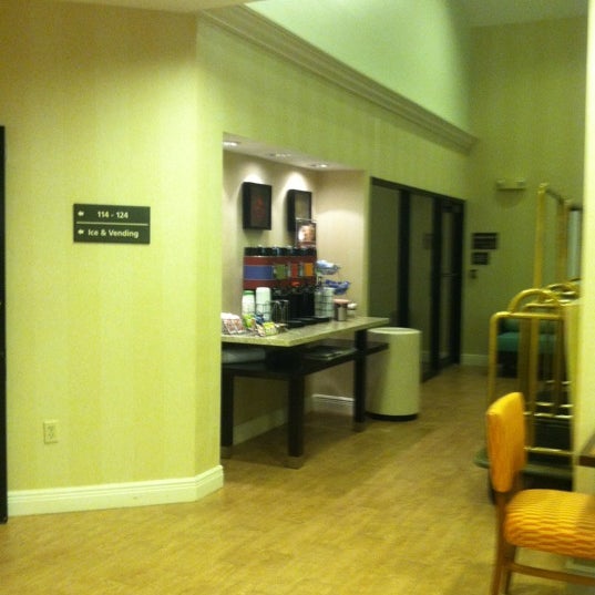 Photo taken at Hampton Inn &amp; Suites by Suzi S. on 2/16/2012