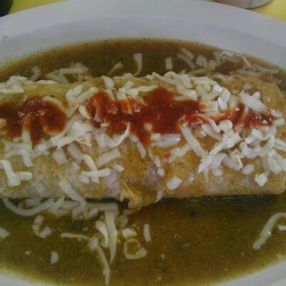 Photo prise au El Taco De Mexico par ᴡ J. le3/17/2012
