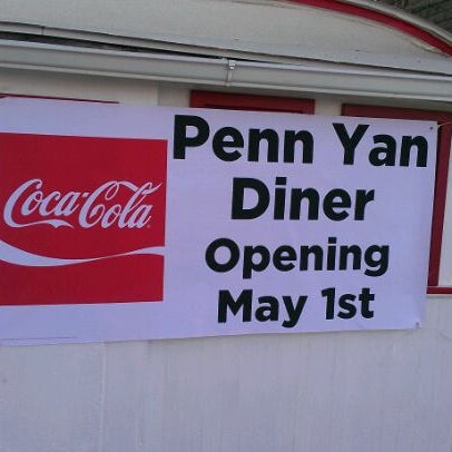 Снимок сделан в Penn Yan Diner пользователем Carrie A. 3/30/2012