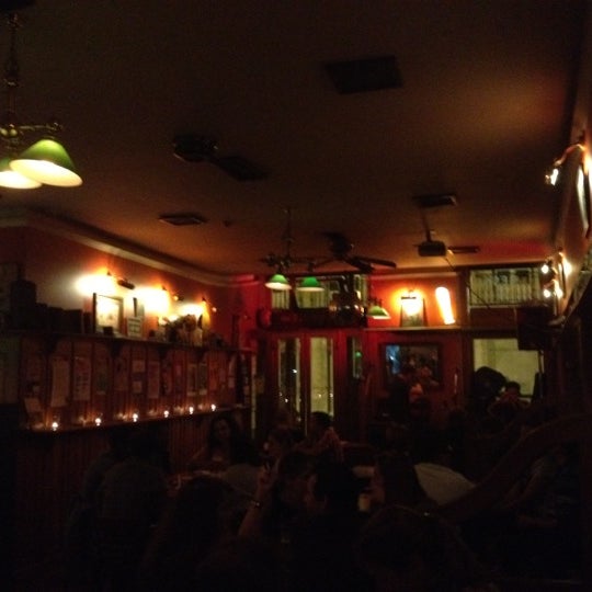 Foto tirada no(a) O&#39;Gilins Irish Pub por Rui V. em 7/6/2012