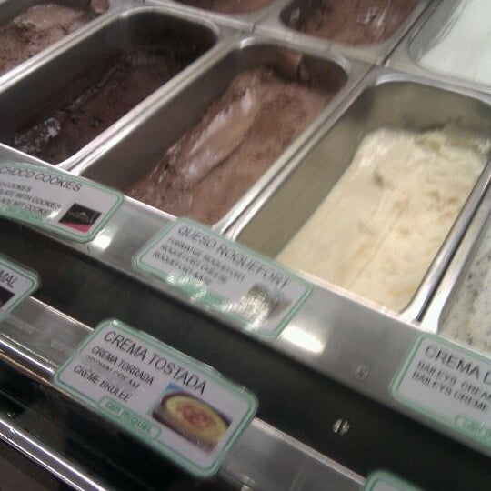 Photo taken at Ca&#39;n Miquel Gelateria by Potti on 4/23/2012