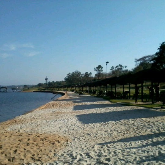 Foto tirada no(a) Broa Golf Resort por Karina M. em 8/26/2012