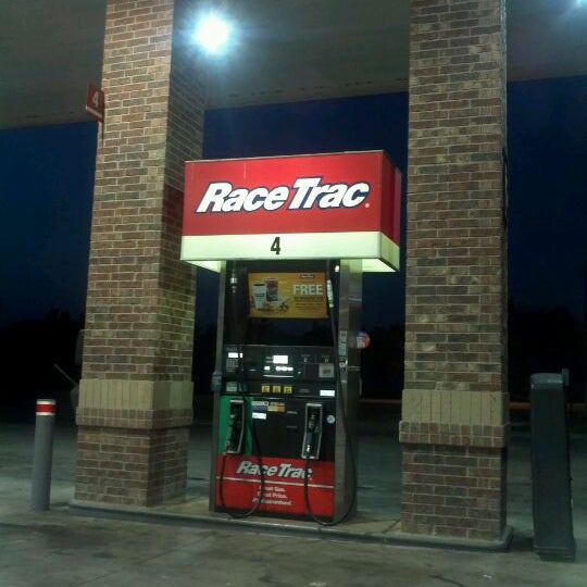 Foto diambil di RaceTrac oleh Jerimy G. pada 3/31/2012