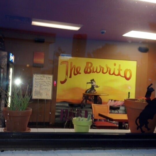 8/15/2012 tarihinde Diane C.ziyaretçi tarafından Sol Burrito'de çekilen fotoğraf