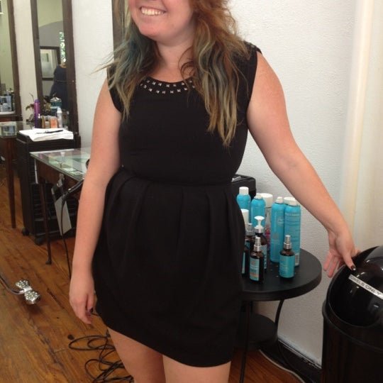 Photo taken at Hair On Earth by Some G. on 4/11/2012