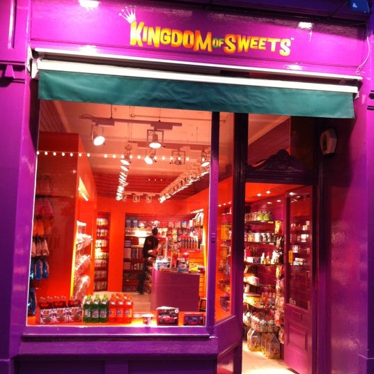 3/21/2012にSela Y.がKingdom of Sweetsで撮った写真