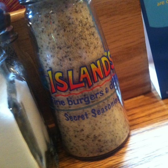 6/16/2012 tarihinde Larry J.ziyaretçi tarafından Islands Restaurant'de çekilen fotoğraf