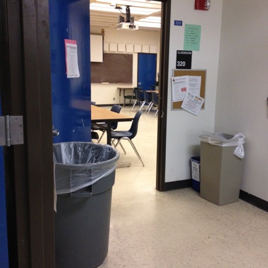 Eureka Hall (EUR) California State UniversitySacramento 4 tips