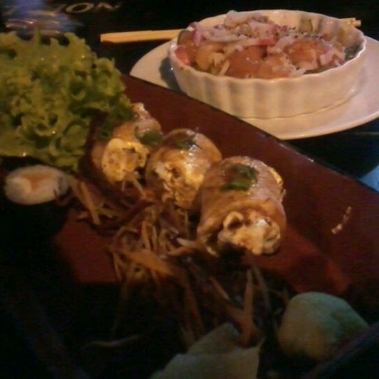 Photo taken at Monte Fuji Sushi Grill by Érica M. on 6/1/2012