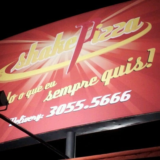 6/13/2012にPaulo Hiram F.がShake Pizzaで撮った写真