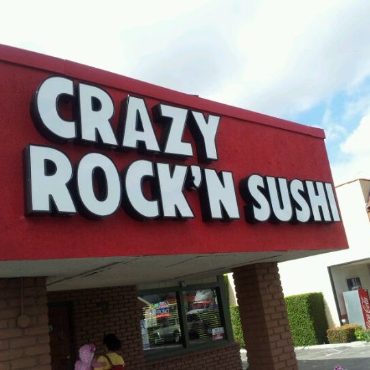Снимок сделан в Crazy Rock&#39;N Sushi пользователем Darren Christopher B. 3/1/2012