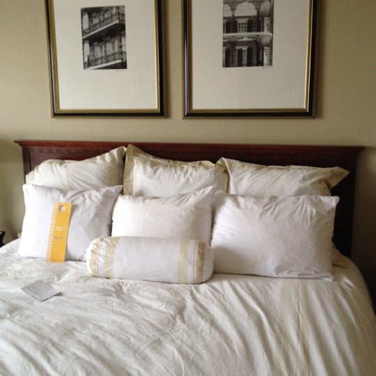 Снимок сделан в Wyndham Riverfront New Orleans Hotel пользователем Mandy M. 7/2/2012