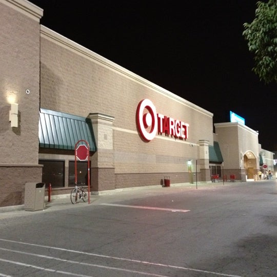 Target Bucktown 2656 N Elston Ave