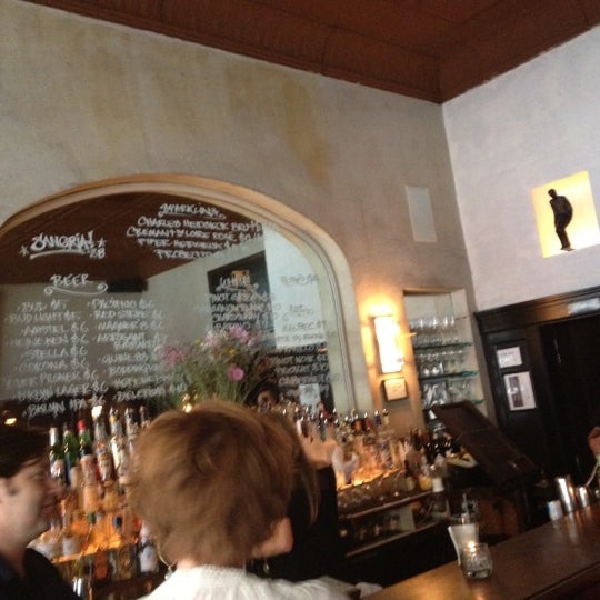 7/13/2012にJay Y.がPark Barで撮った写真