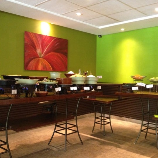 5/5/2012 tarihinde Fernando C.ziyaretçi tarafından Limone Restaurante e Café'de çekilen fotoğraf