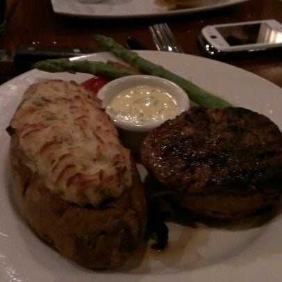 Снимок сделан в The Keg Steakhouse + Bar - Las Colinas пользователем Dolphan 8/10/2012