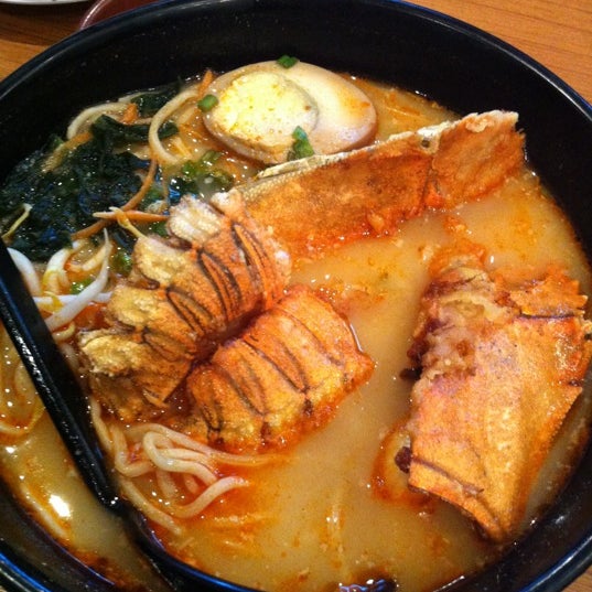 5/30/2012 tarihinde Shining Hao Jing C.ziyaretçi tarafından Ramen-Ten | Shin Tokyo Sushi™'de çekilen fotoğraf