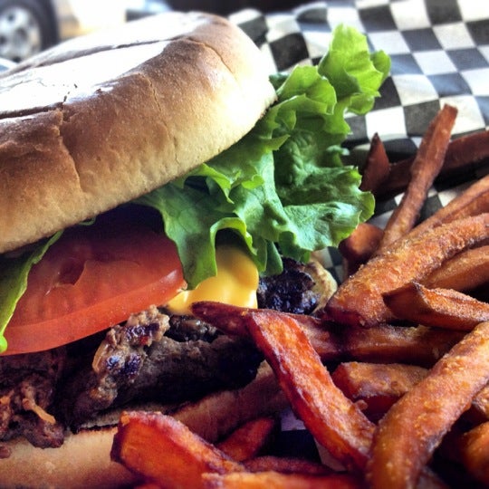 LA Burger Valley Ranch Irving, TX