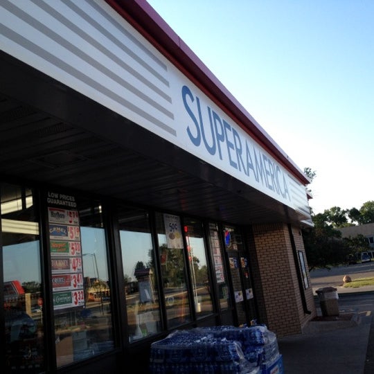 SuperAmerica Fuel Station in Roseville