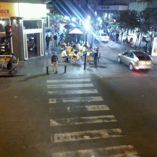 Calle 8 Latinas