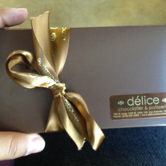 9/1/2012에 Jennifer W.님이 Delice Chocolatier San Antonio에서 찍은 사진