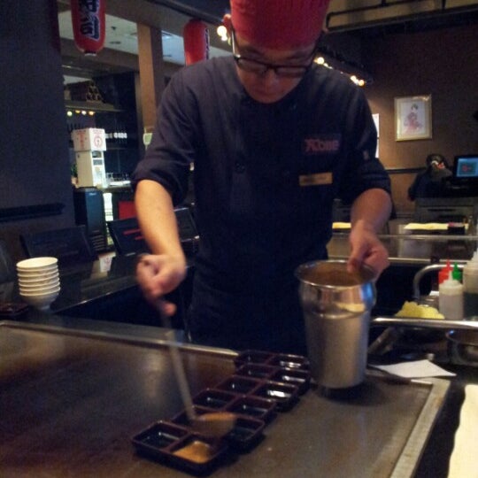 Photo prise au Kobe Teppan &amp; Sushi - Frisco par Brian G. le9/2/2012
