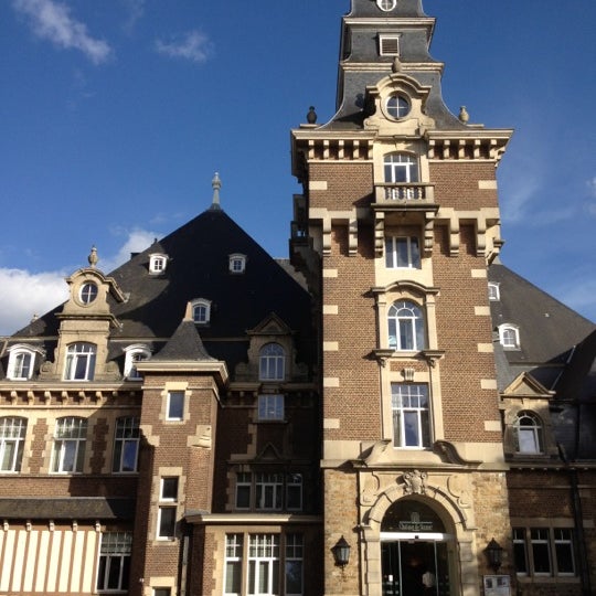 Photo prise au Le Château de Namur par Edward B. le8/16/2012